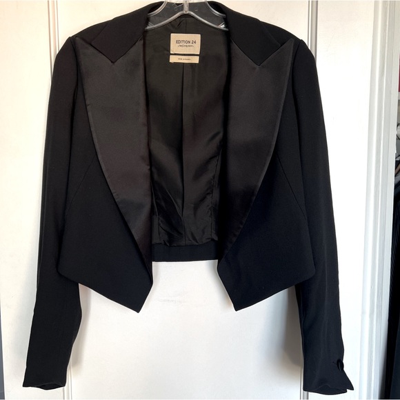 Yves Saint Laurent Édition 24 Cropped Tuxedo Jacket